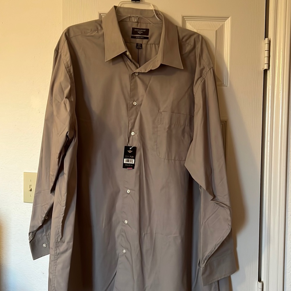 NWT #Dockers long sleeve iron free button down shirt. Brand new. #business #work
